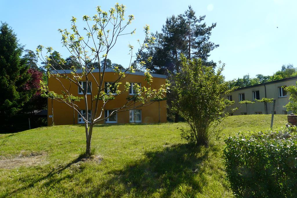 Hotel Kreuzbruchhof Burg Stargard Exterior foto